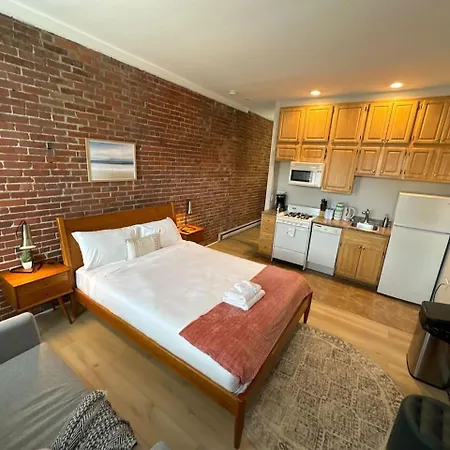Charming Studio Apt Back Bay